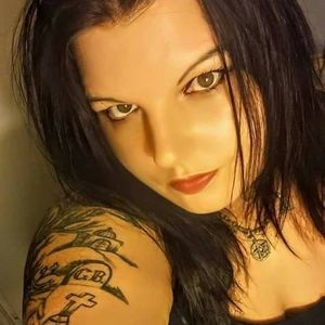 Meet your Posher, Abigailail