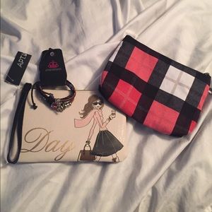 Cosmetic bags and bracelet