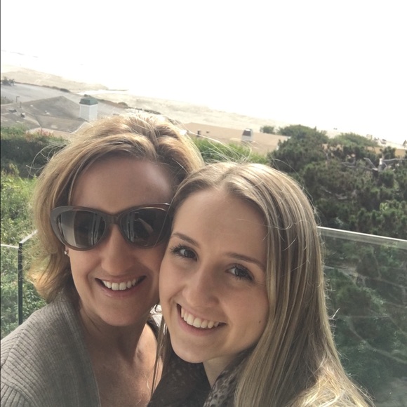 Meet your Posher, Kim - Picture 1 of 1