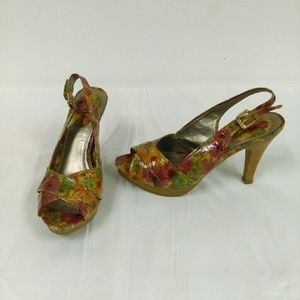 Kelly & Katie Flower Peeptoe Sandals Sz. 7.5