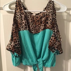 Crop top