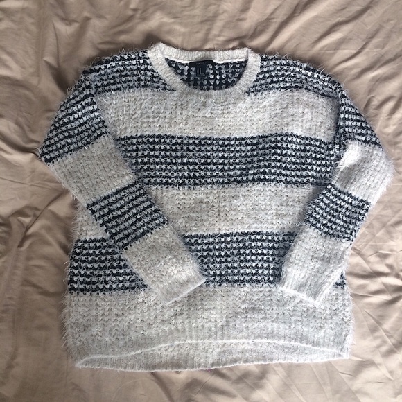 Fuzzy Sweater from Forever 21 - Picture 2 of 6