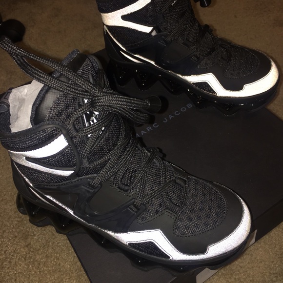 Perfect condition Marc Jacobs Ninja Wave Sneakers