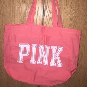 Pink beach bag 🌞