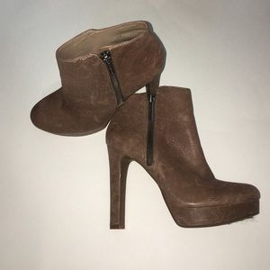 Gianni Bini boot heels