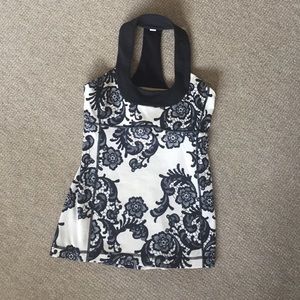 Lululemon scoop neck tank