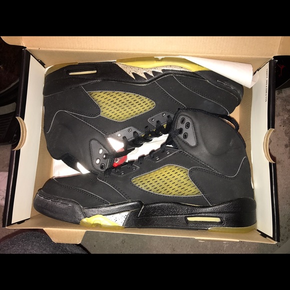 Jordan metallic 5s