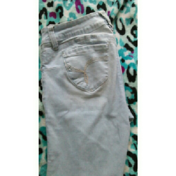 Jeans - Picture 2 of 3