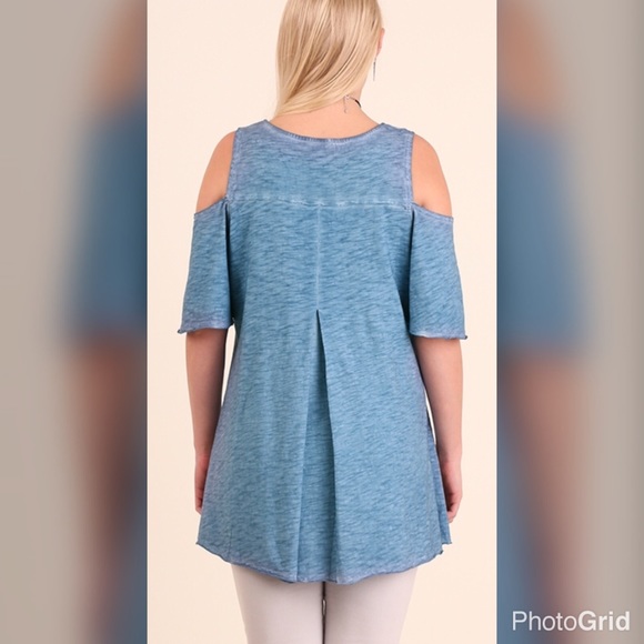 BLOWOUT SALE!!!  Washed Cold Shoulder Top - Picture 2 of 3