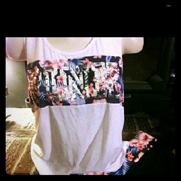 💕Victoria's Secret PINK Bling Racerback Tank💖
