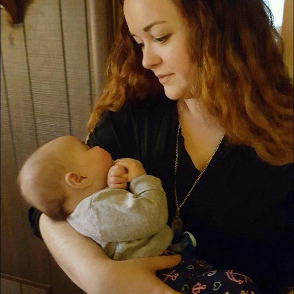 Meet your Posher, Hilary
