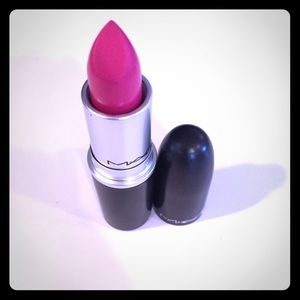💯 Authentic MAC Lipstick 💄