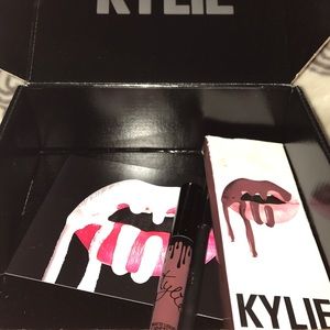 Love bite Kylie cosmetics