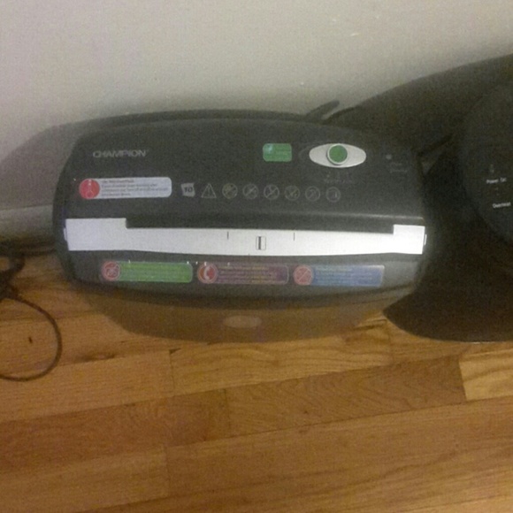 PAPER SHREDDER