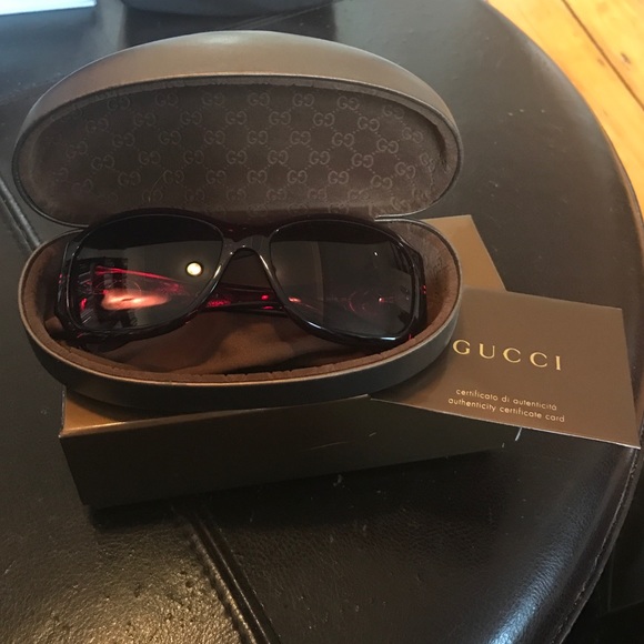 Gucci Sunglasses - new with case!