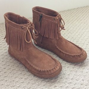 UGG tan suede boots with fringe