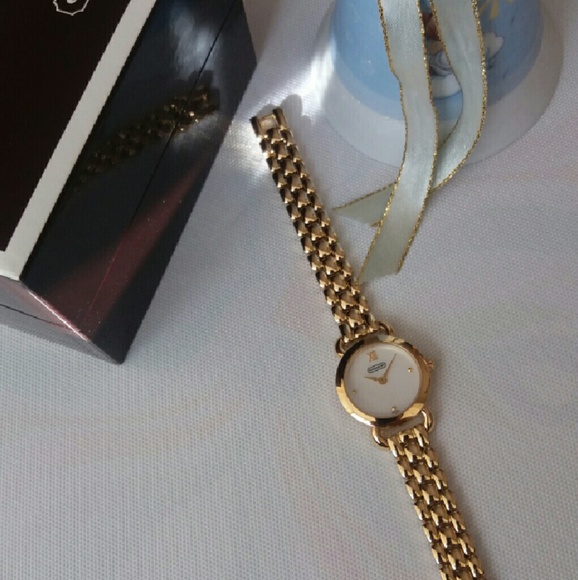 Watch - Picture 4 of 4