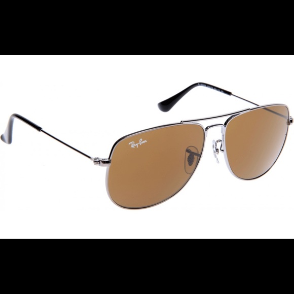 Ray-Ban Aviator Sunglasses in Gunmetal