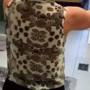 Karen Kane Tops - Karen Kane tie front blouse Karen Kane Tops - Karen Kane tie front blouse