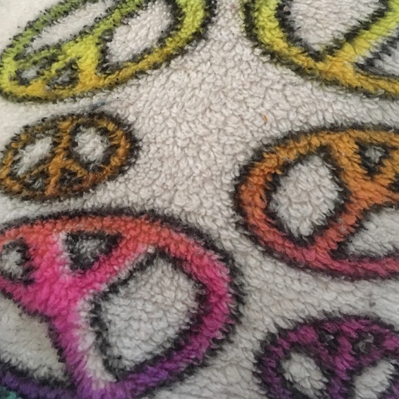 Peace βπ»βΊ - Picture 1 of 3