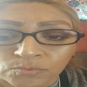 Meet your Posher, Carmen