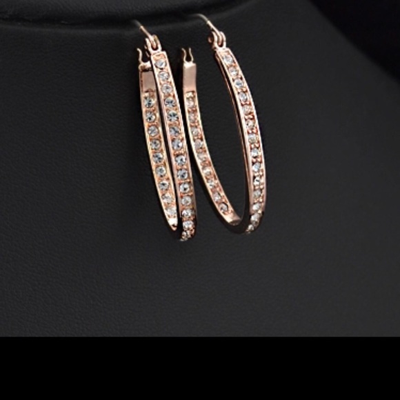 BRAND NEW LOOP EARRINGS CHOICE OF GOLD OR SILVER - Picture 2 of 4