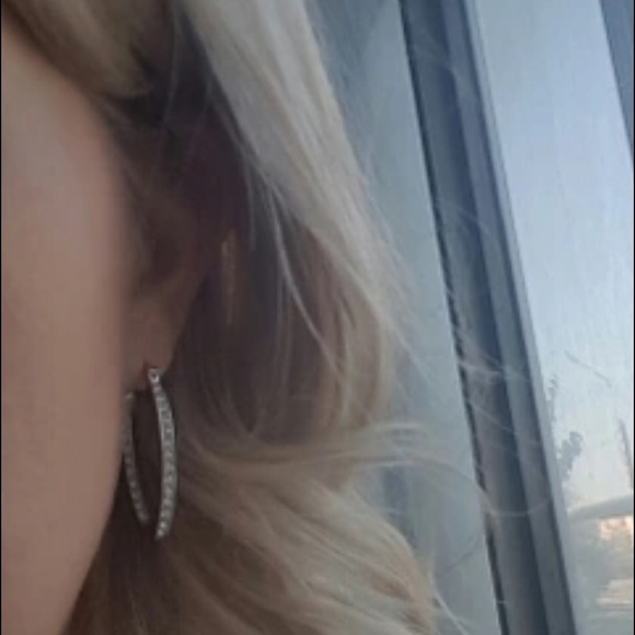 BRAND NEW LOOP EARRINGS CHOICE OF GOLD OR SILVER - Picture 3 of 4