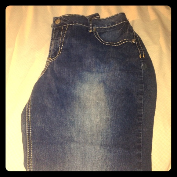 LAST CHANCE NEW Blue Skinny Jeans