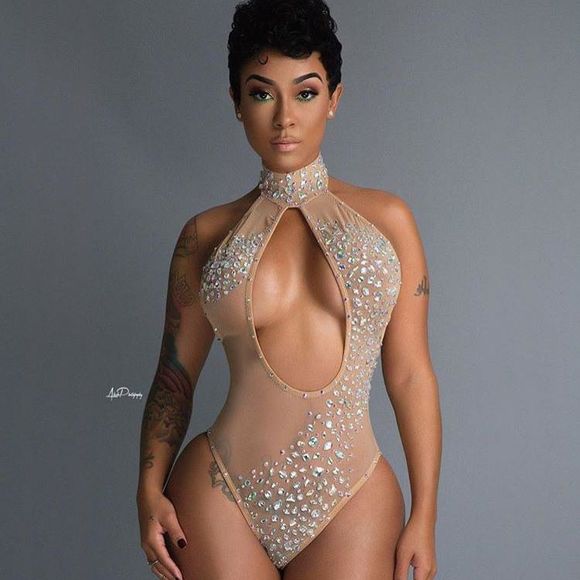 Meet your Posher, Veronica