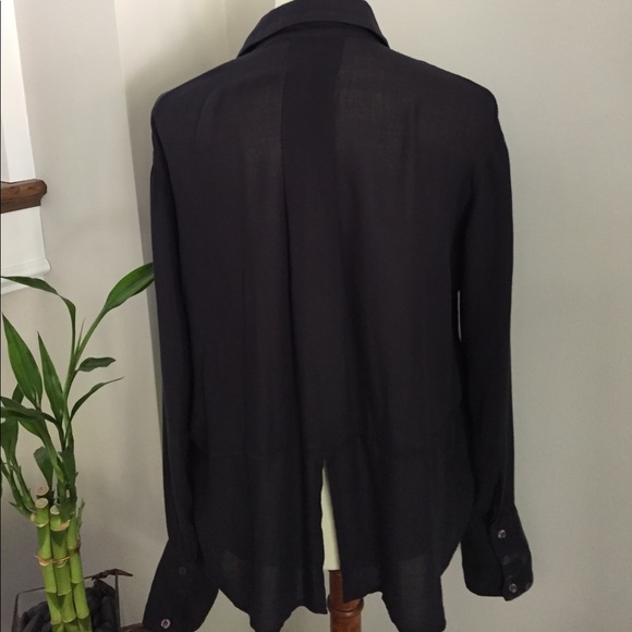 Splendid lightweight Supima Cotton shirt. - Picture 5 of 8