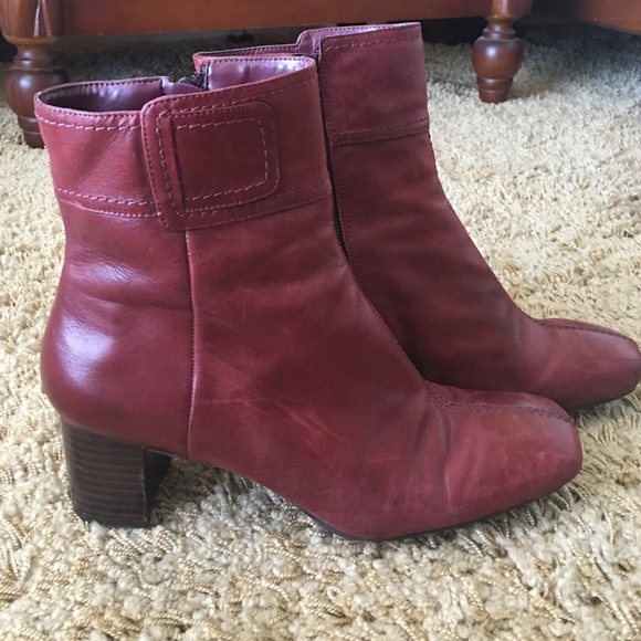 Nine West Burgandy Booties