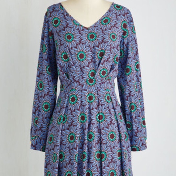 ModCloth Closet London Long-Sleeved Floral Dress