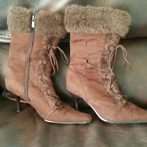 High heel boots