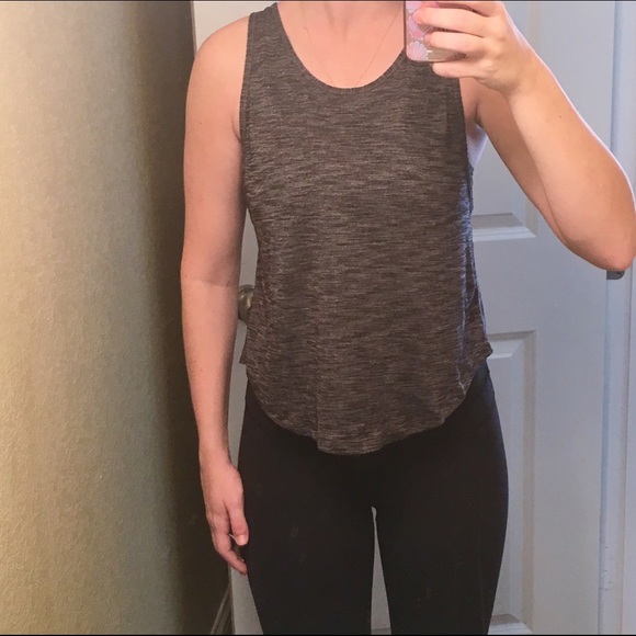 Lululemon Tank Size 6