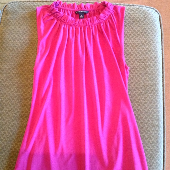 Banana Republic top LAST CHANCE BEFORE DONATING!