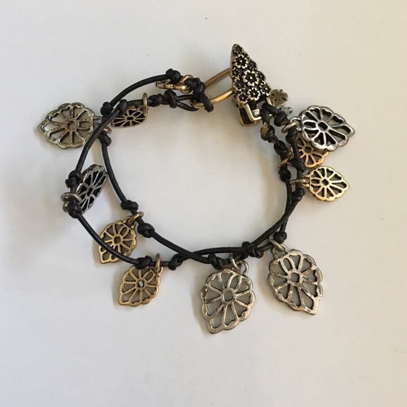 Jewelry - Lucky Brand bracelet