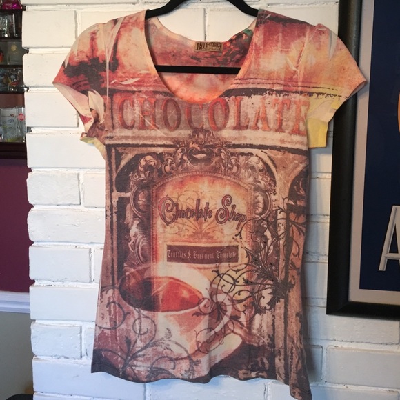 Tee shirt