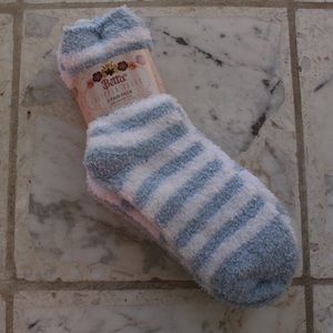 NWT FUZZY SOCKS
