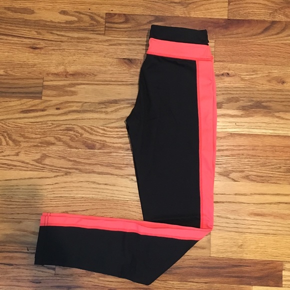 Baleaf work out leggings.