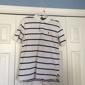 Men's medium Ralph Lauren short sleeve polo.