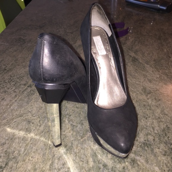 Rachel Roy pumps
