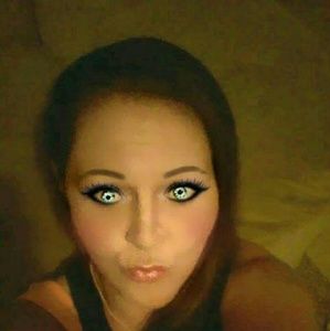 Meet your Posher, Candy