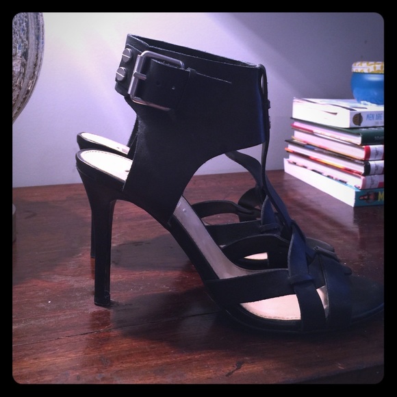 Guess edgy leather  heels