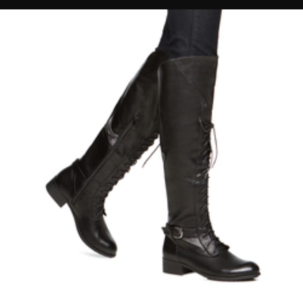 Full lace up boots w/ zipper size opening