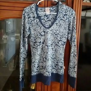 Curious Gypsy hooded pullover shirt