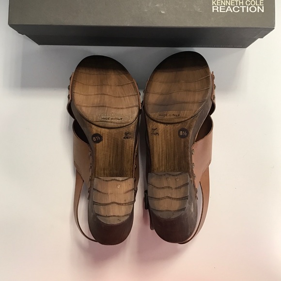 Kenneth Cole Log Cabin Stacked Heel - Picture 4 of 4