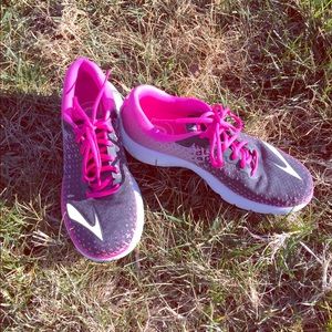 Brooks pureflow 5 woman's running shoe