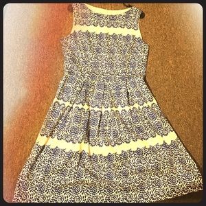 Maggy London Sleeveless Flared Dress