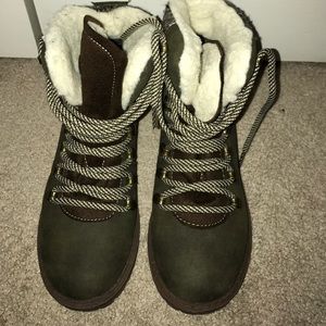 NWOT ankle boots, size 6