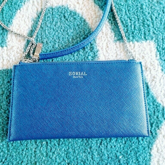 Sorial Chained Clutch
